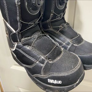Kids Size 5 Snowboard Boots
